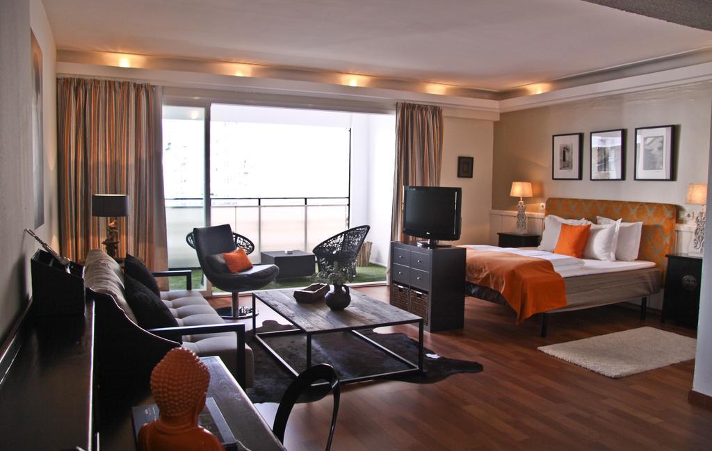 Large Double Room