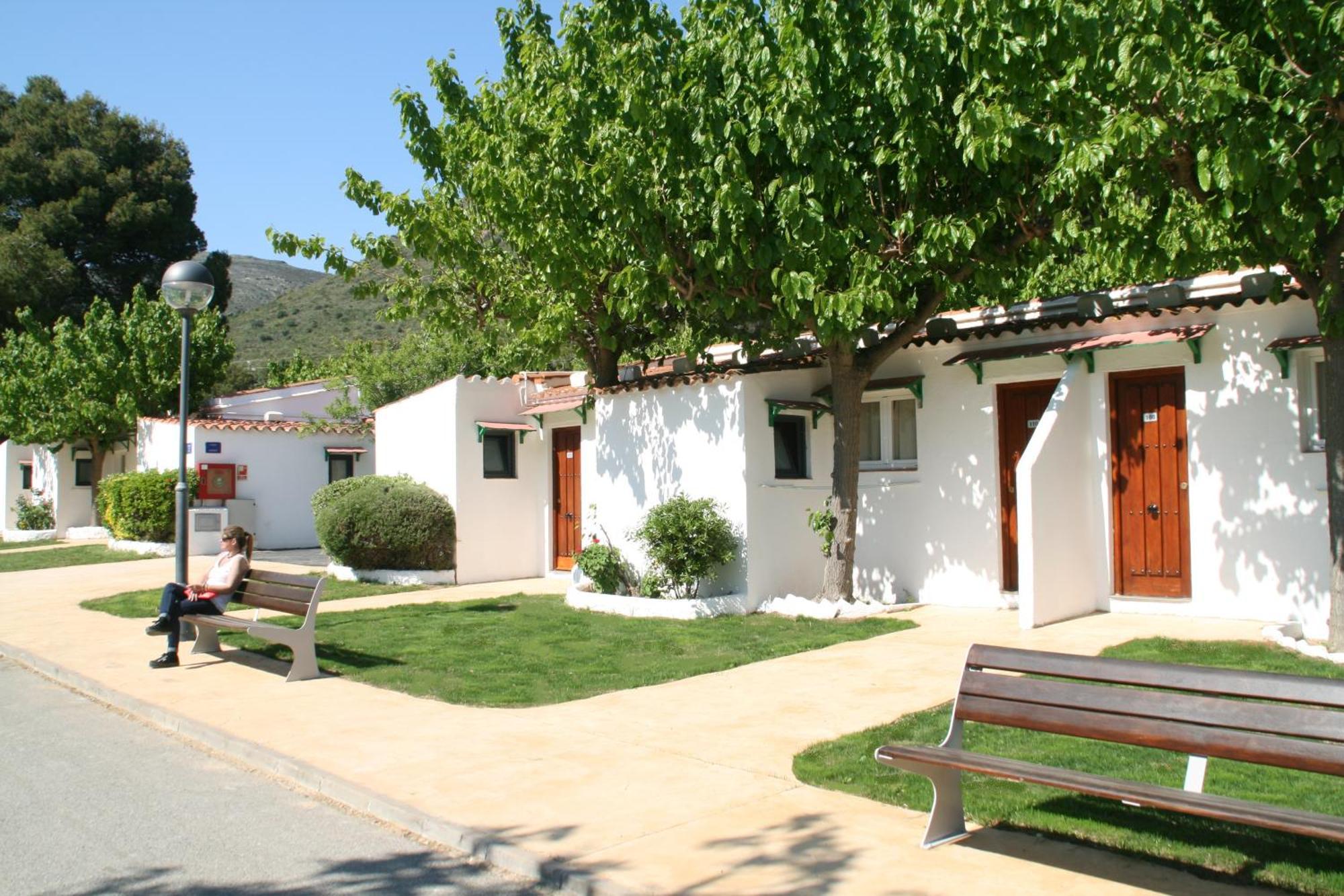 Triple Room (2 Adults + 1 Child)
