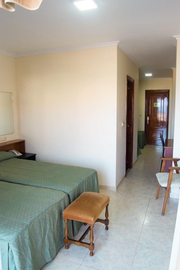 Quarto Familiar com Vista Mar