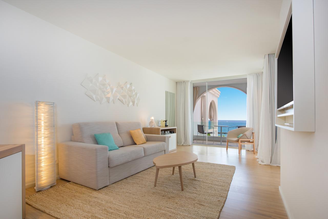 Superior Suite with Sea View,695644923:JPEG
