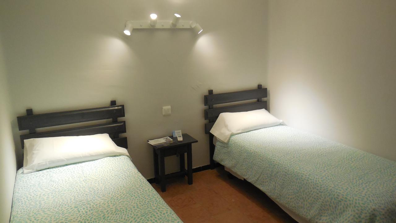 Habitación Doble con aseo compartido - 2 camas