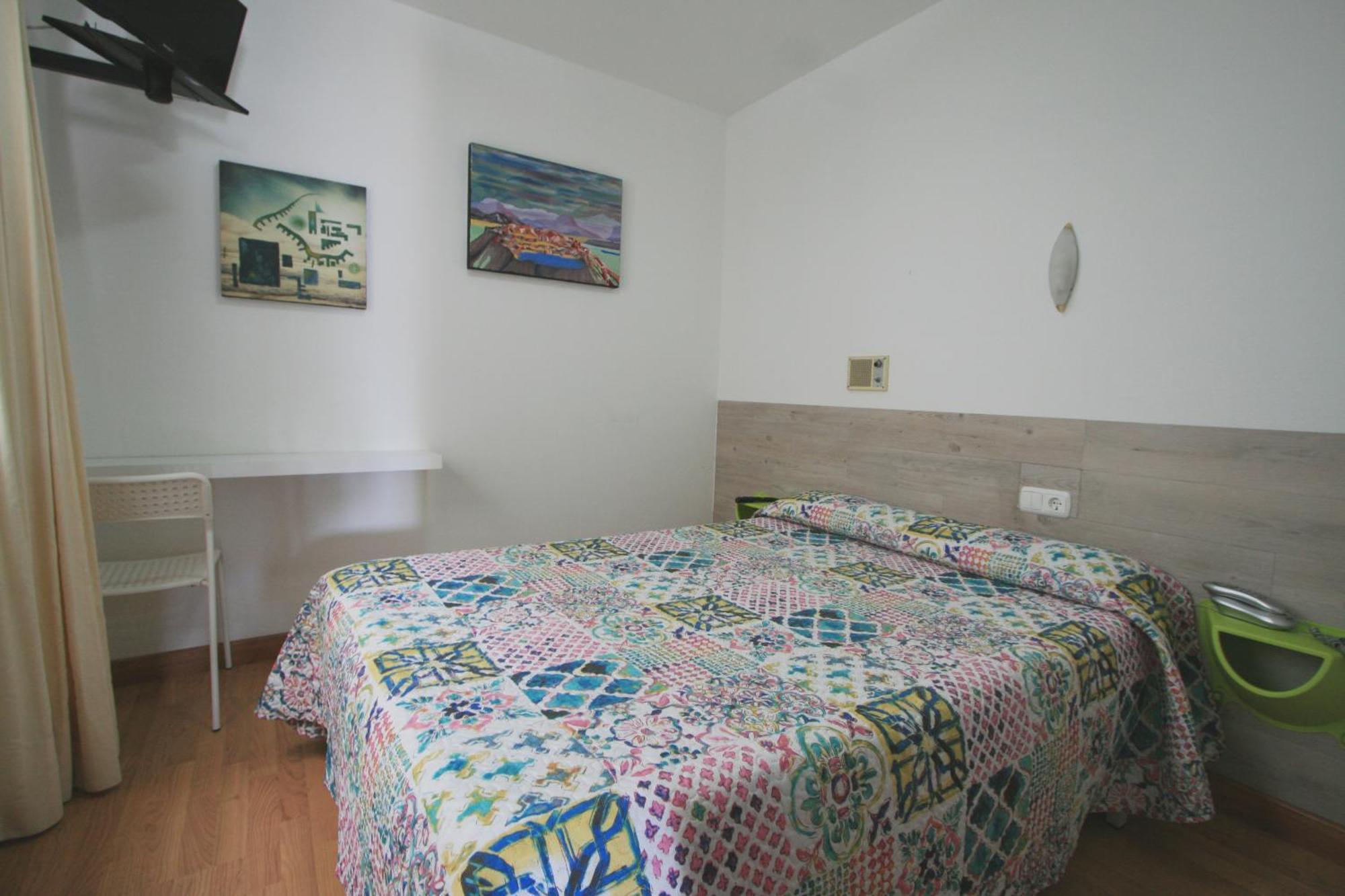 Single Room Private Bathroom