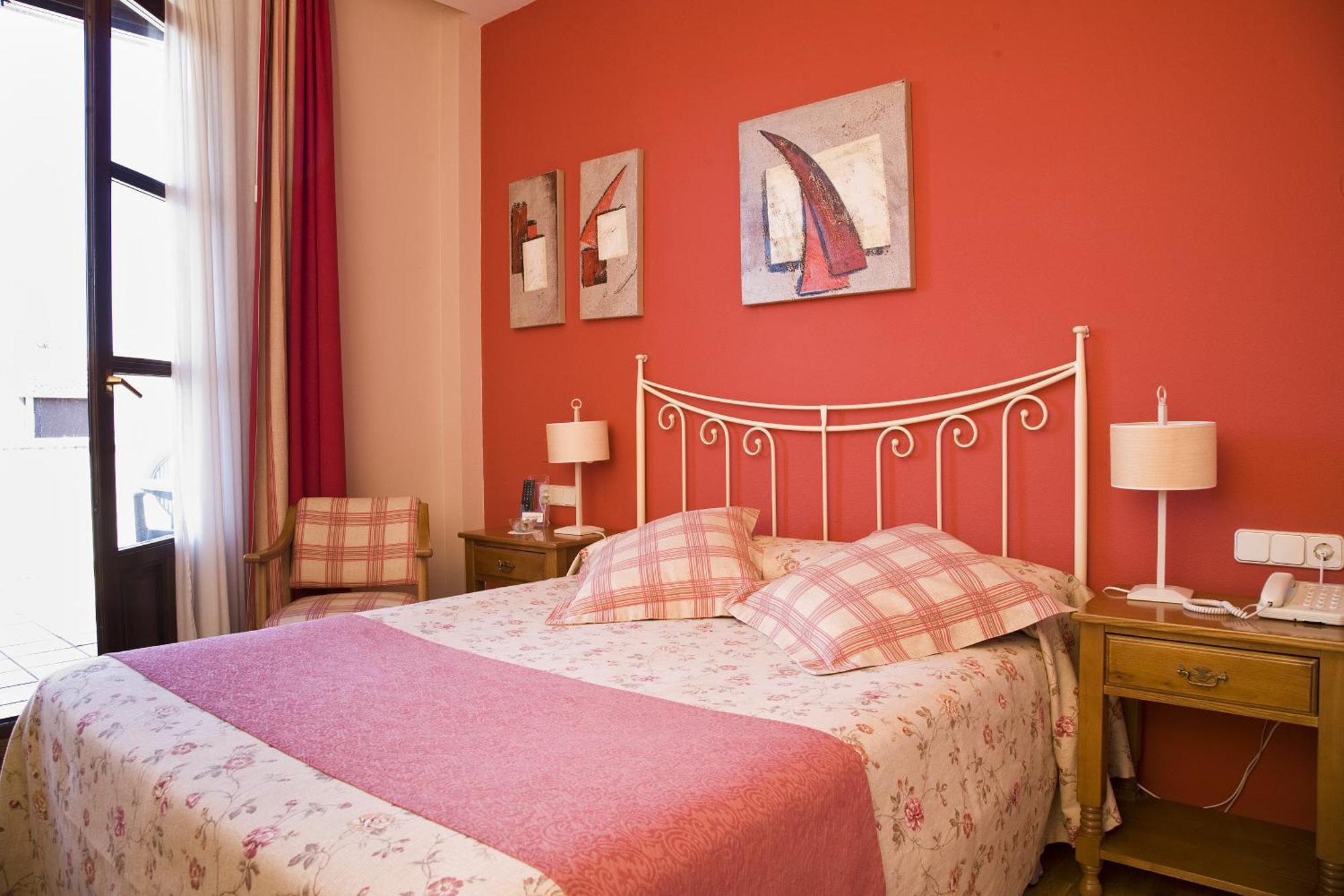 Double or Twin Room,942514565:JPEG