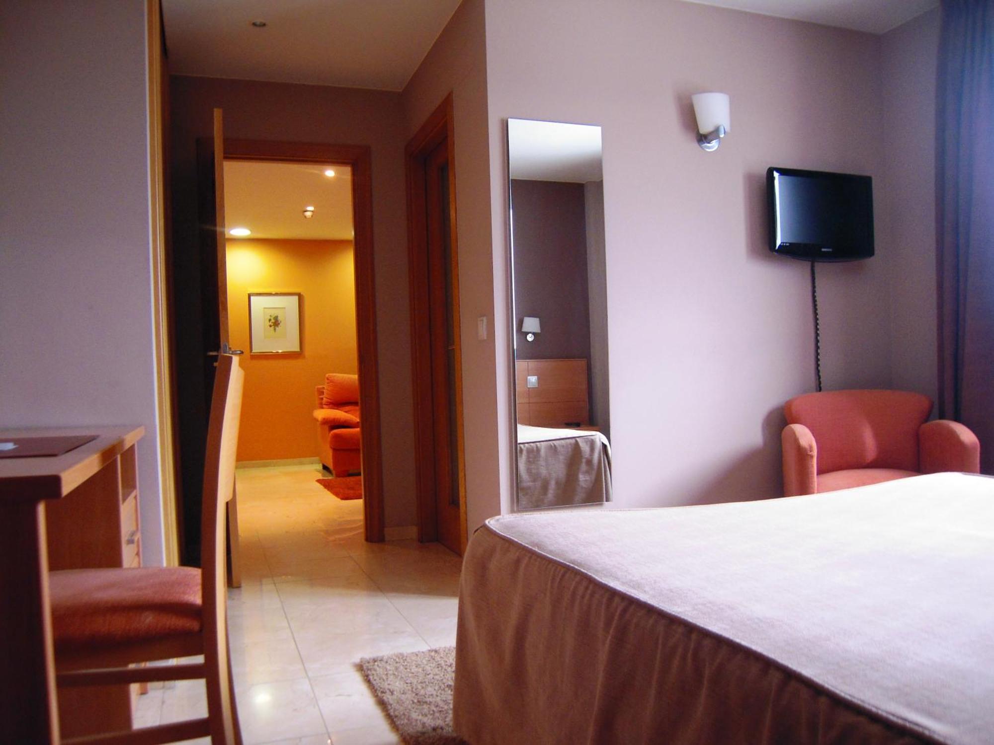 One Bedroom Apartment,60951454:JPEG