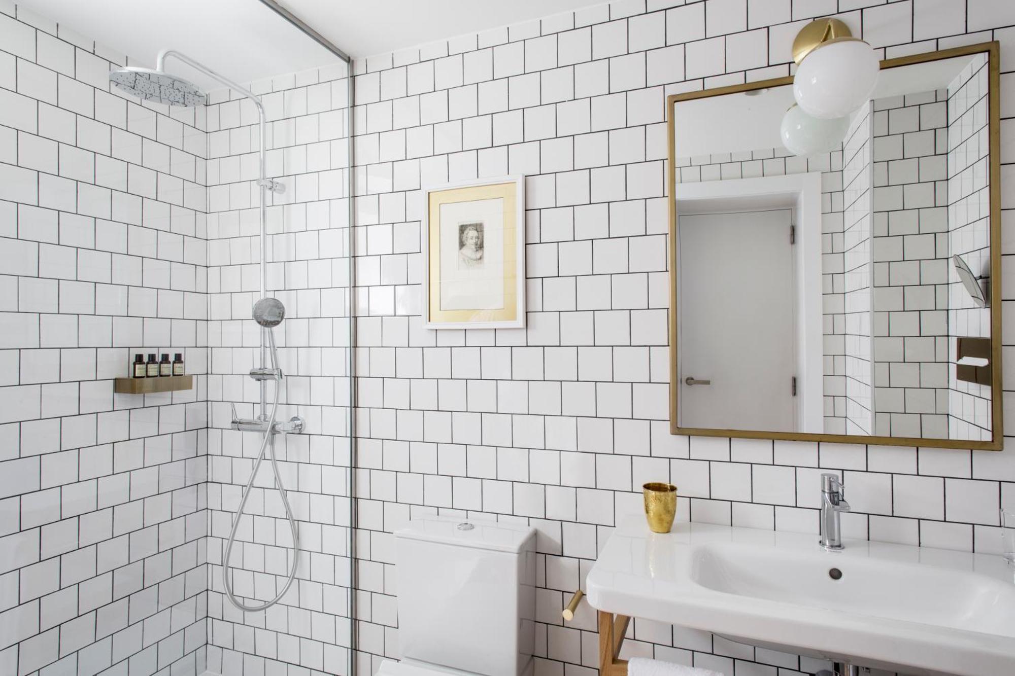 Superior Double or Twin Room,831723548:JPEG