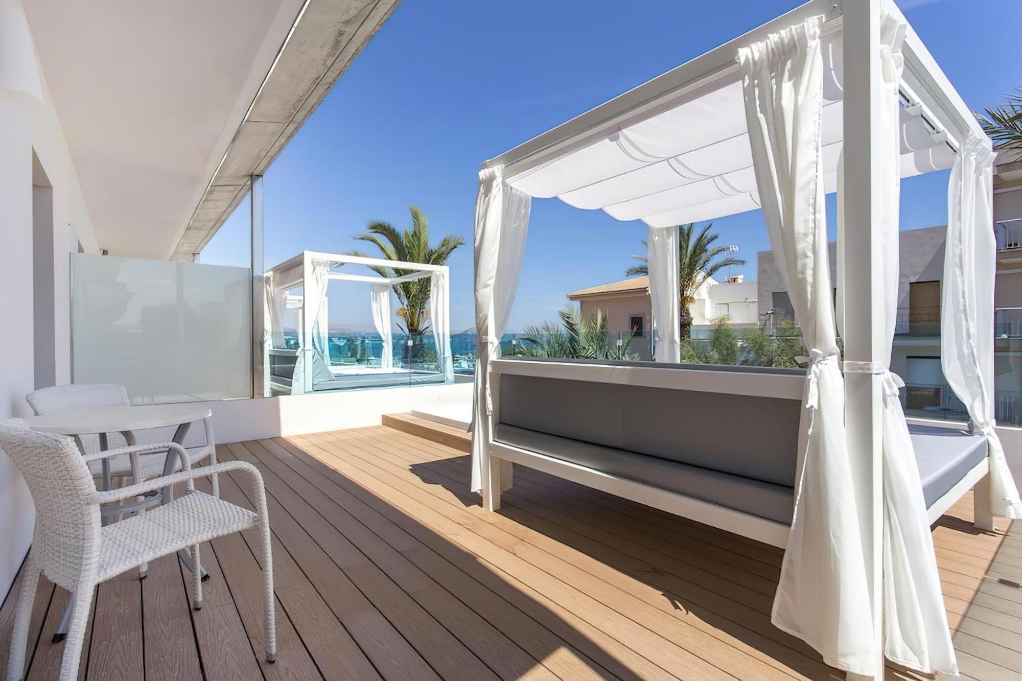 Deluxe Doppelzimmer mit Whirlpool und Meerblick