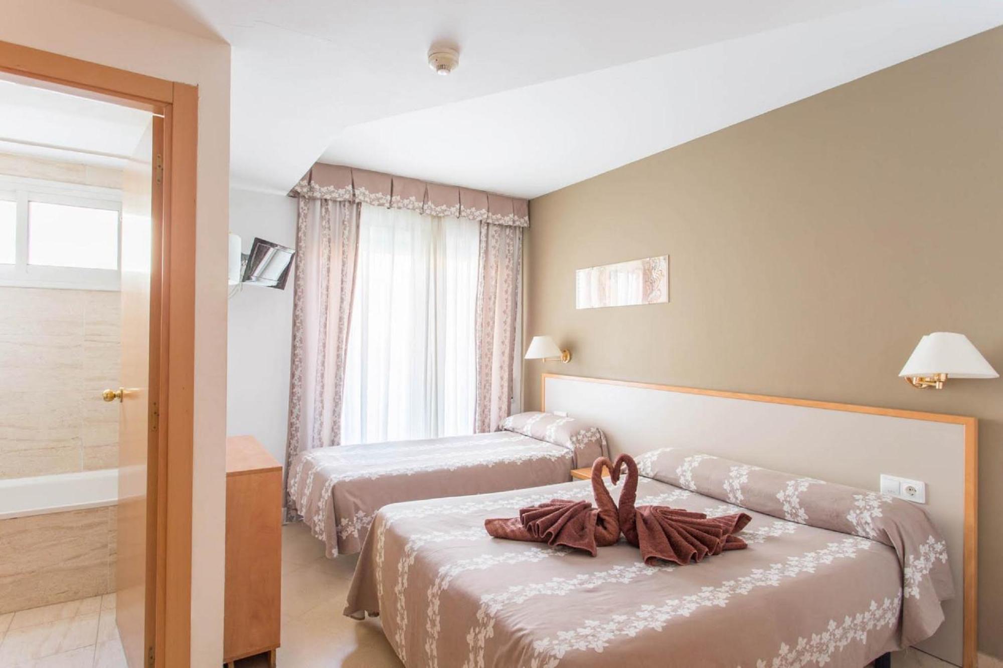 Triple Room Balcony