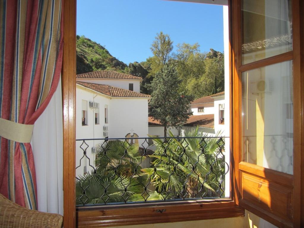 Double or Twin Room,401544942:JPEG