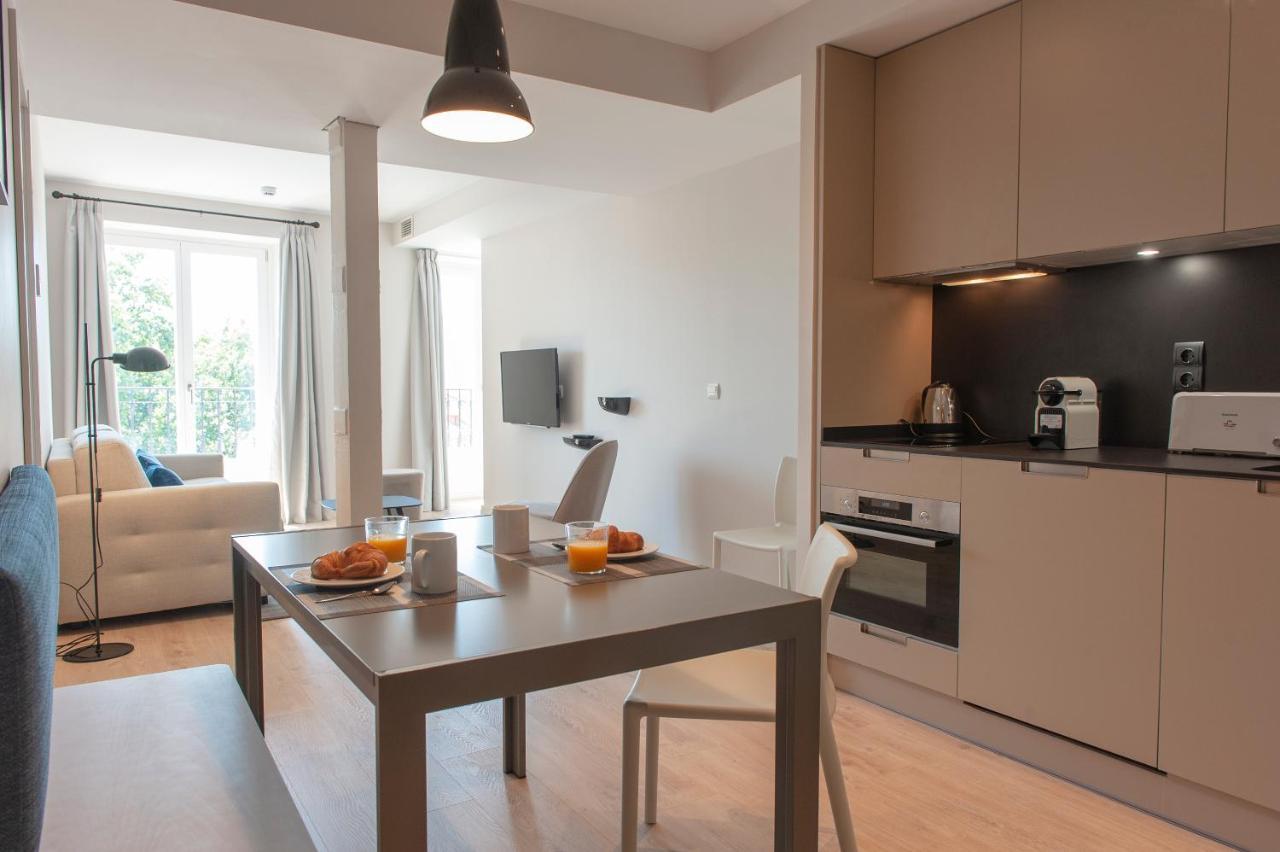 Two-Bedroom Apartment,1278869257:JPEG