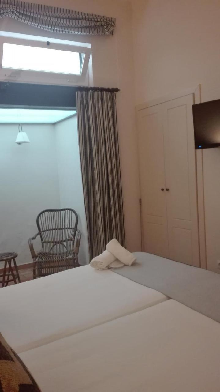 Budget Double Room,727952035:JPEG