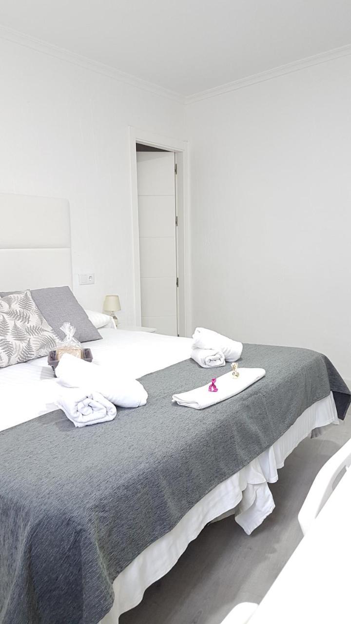 Twin Room Private Bathroom