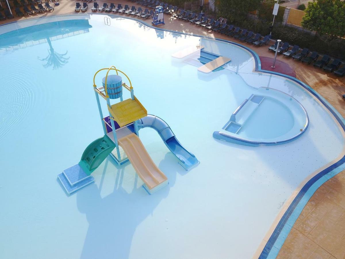 Apartment Pool View,1091366571:JPEG