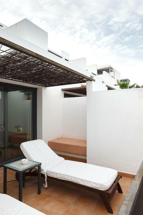 Twin Room Balcony,906804382:JPEG