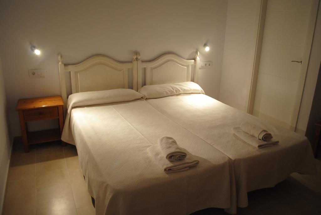 Triple Room,79461009:JPEG
