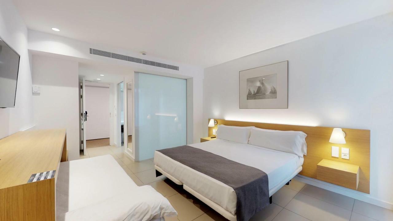 Triple Room with Sea View (2 Adults + 1 Child),1705950822:JPEG
