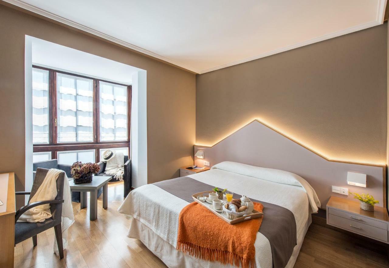 Double or Twin Room,813281913:JPEG