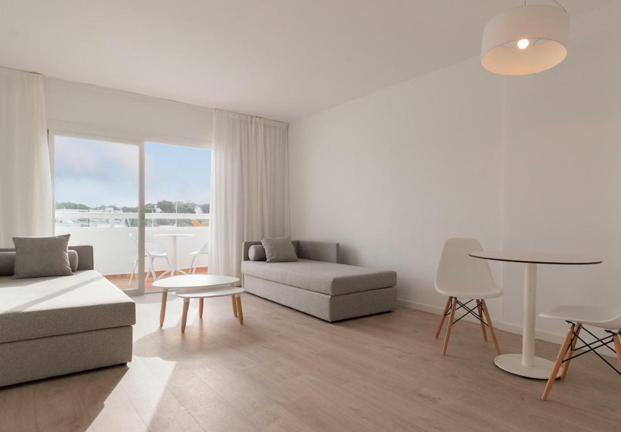 One-Bedroom Apartment,830441696:JPEG