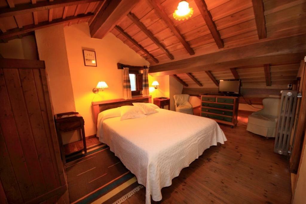 Small Double Room