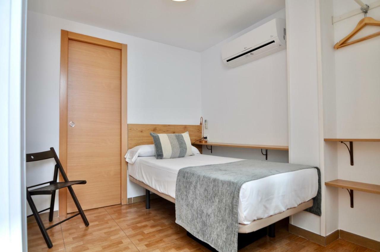 Economy Single Room,1588596208:JPEG