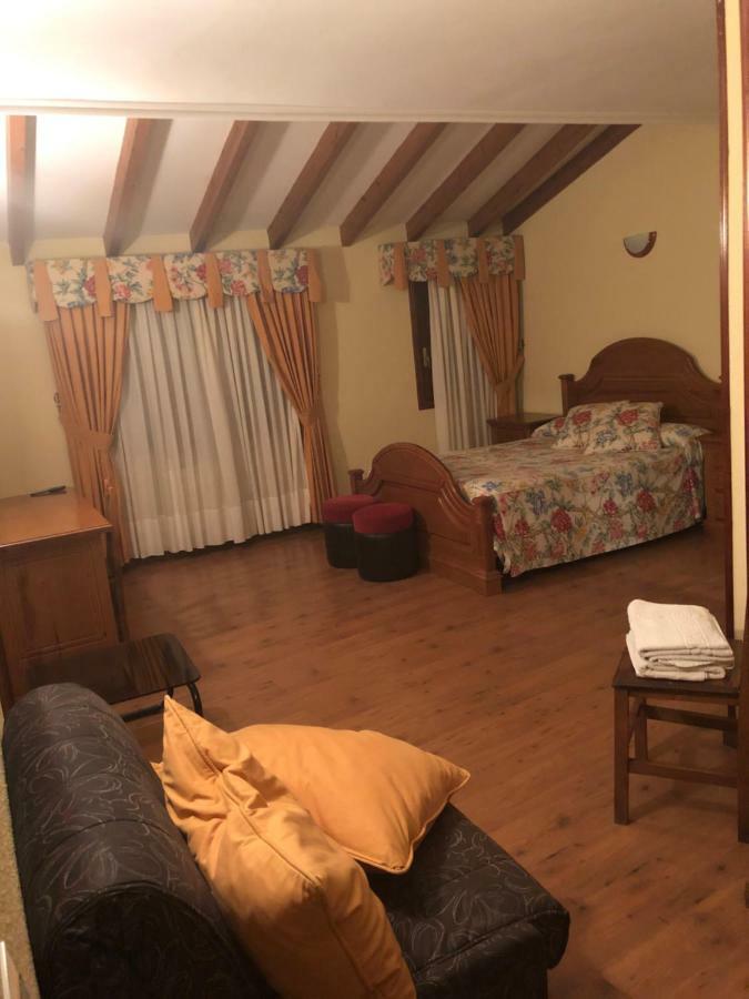 Habitación Triple con baño privado