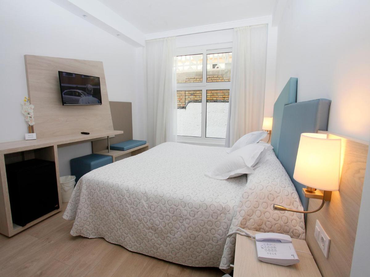 Economy Double Room (2 adults),1272615823:JPEG