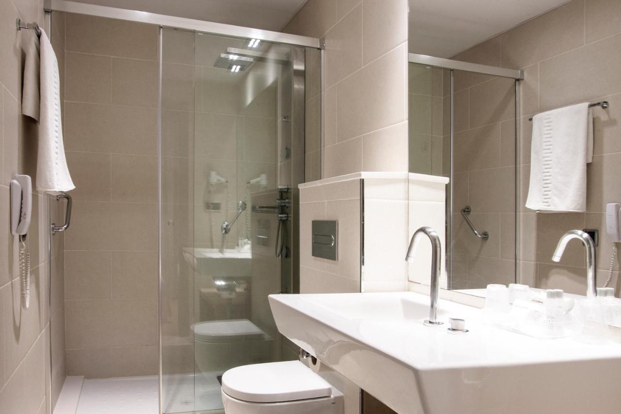 Double or Twin Room Balcony