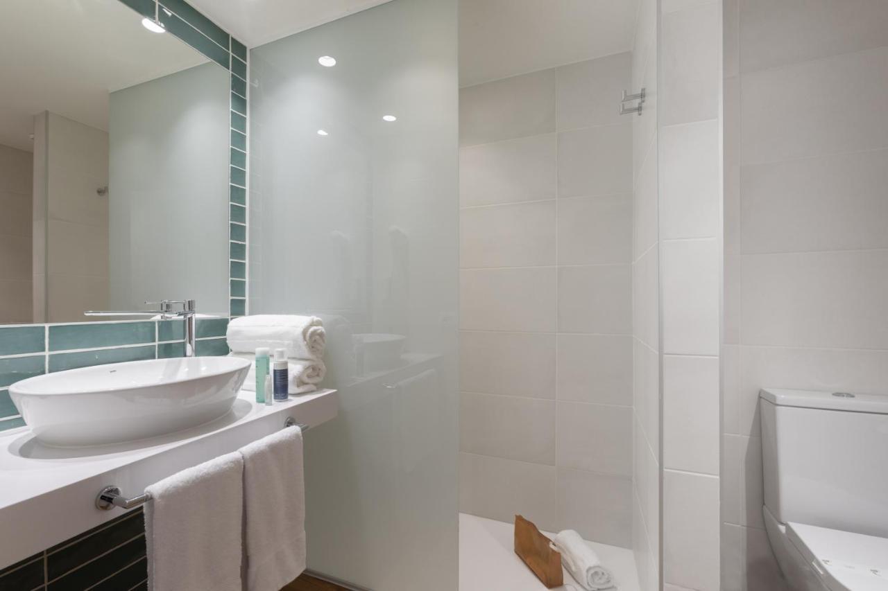 Chambre Double (2 Adultes + 1 Enfant)