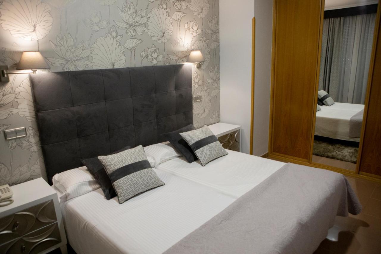 Double or Twin Room,996468142:JPEG