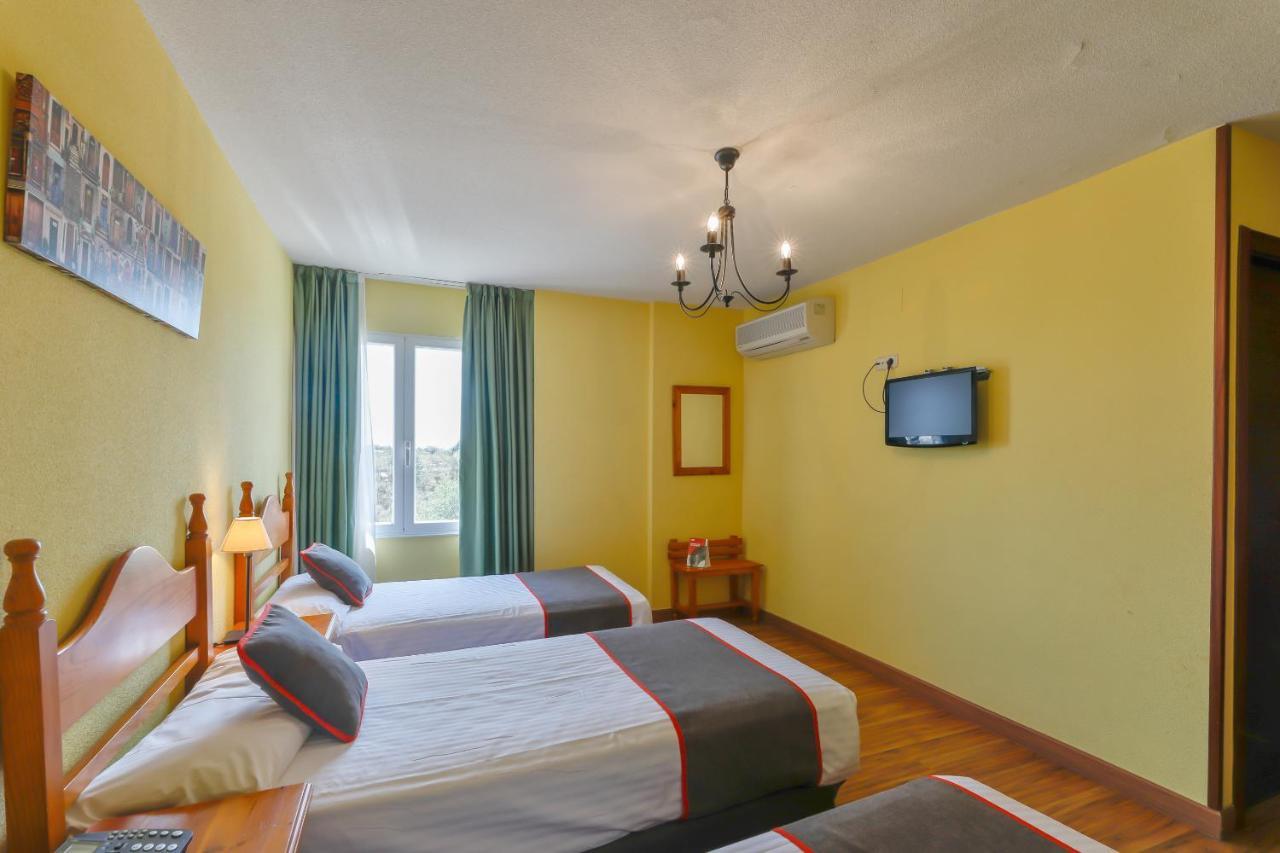 Twin Room Extra Bed