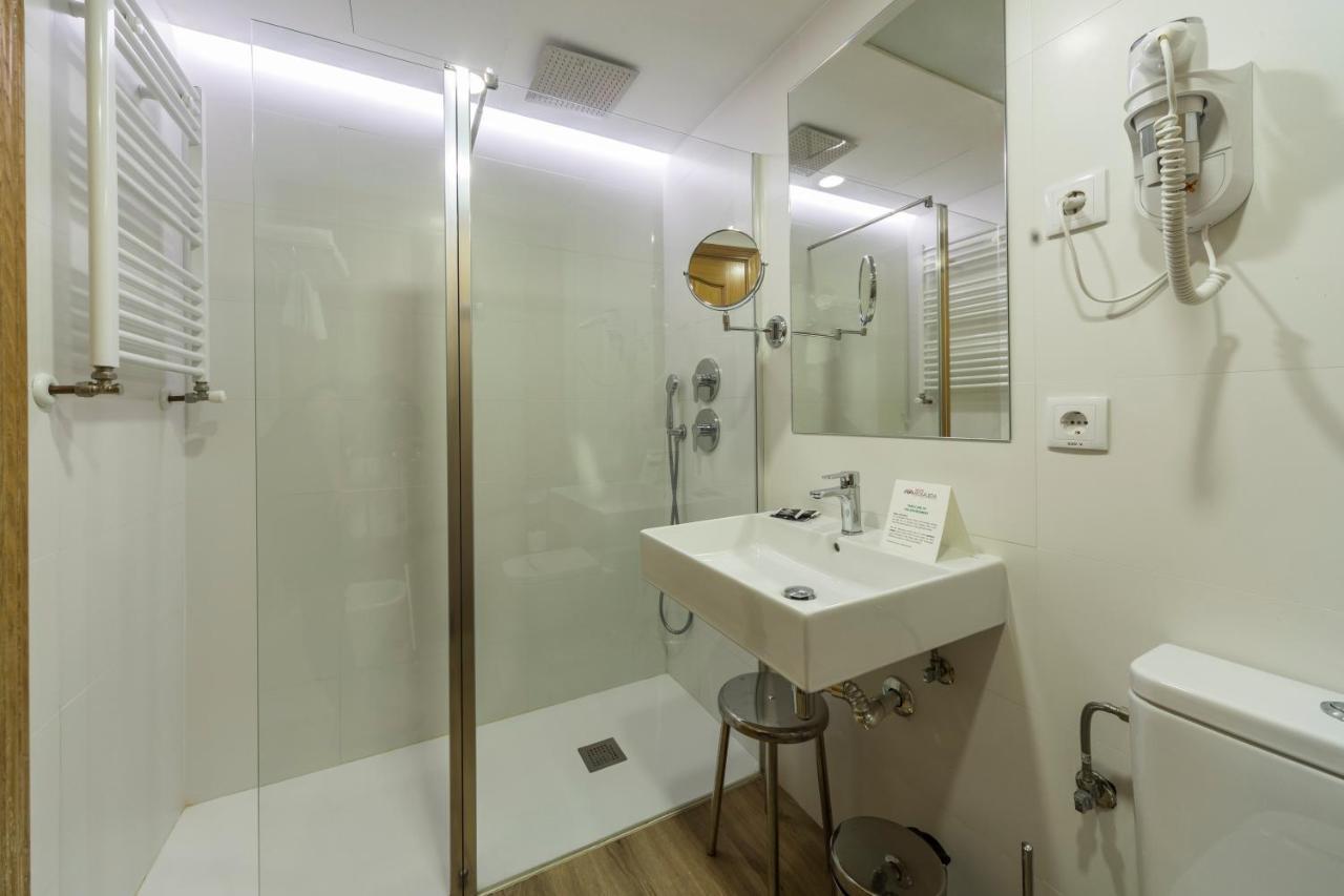 Double Room,1207939081:JPEG