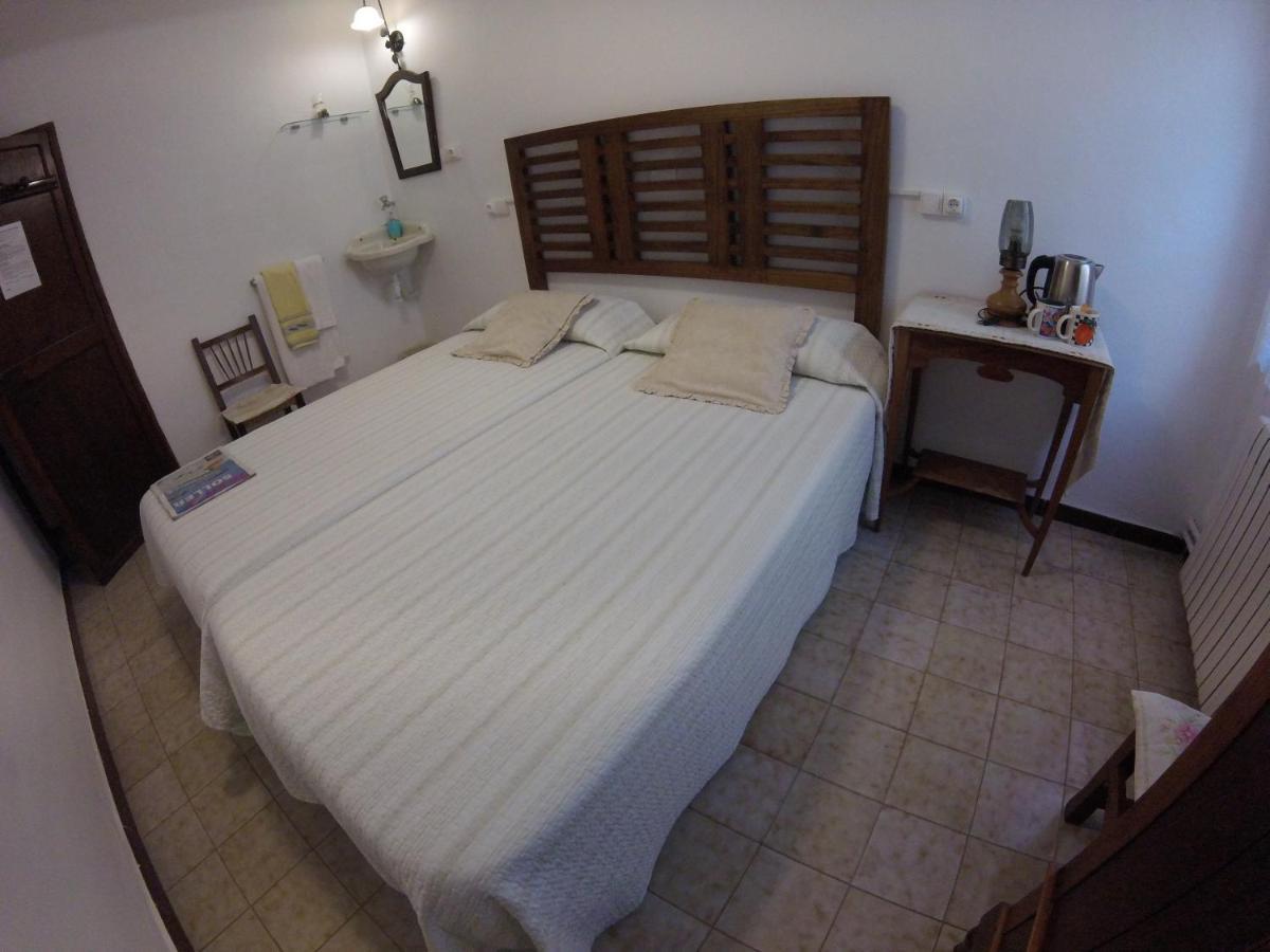 Zweibettzimmer mit Gemeinschaftsbad
