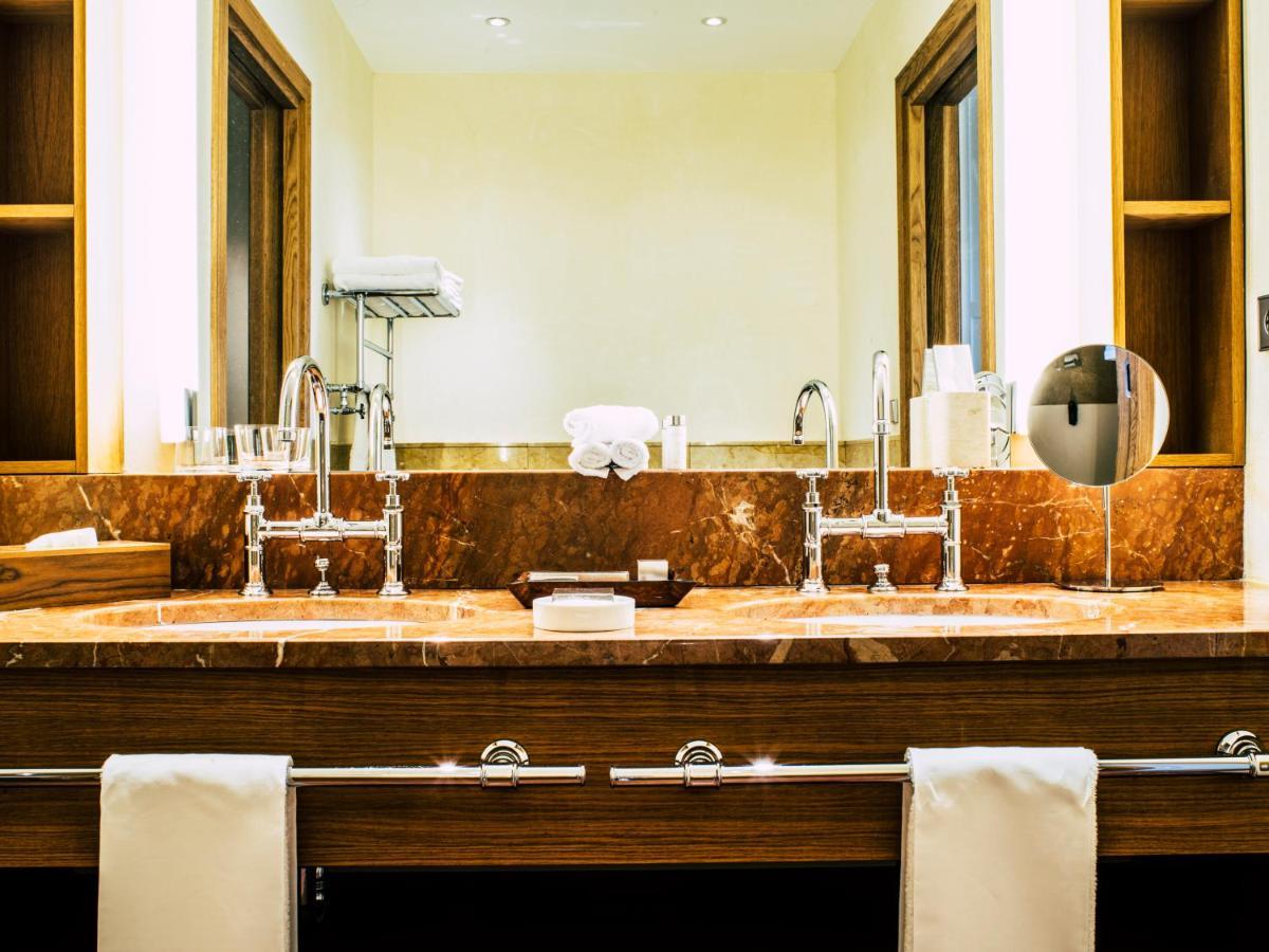 Junior Suite with Spa Access,1066639840:JPEG
