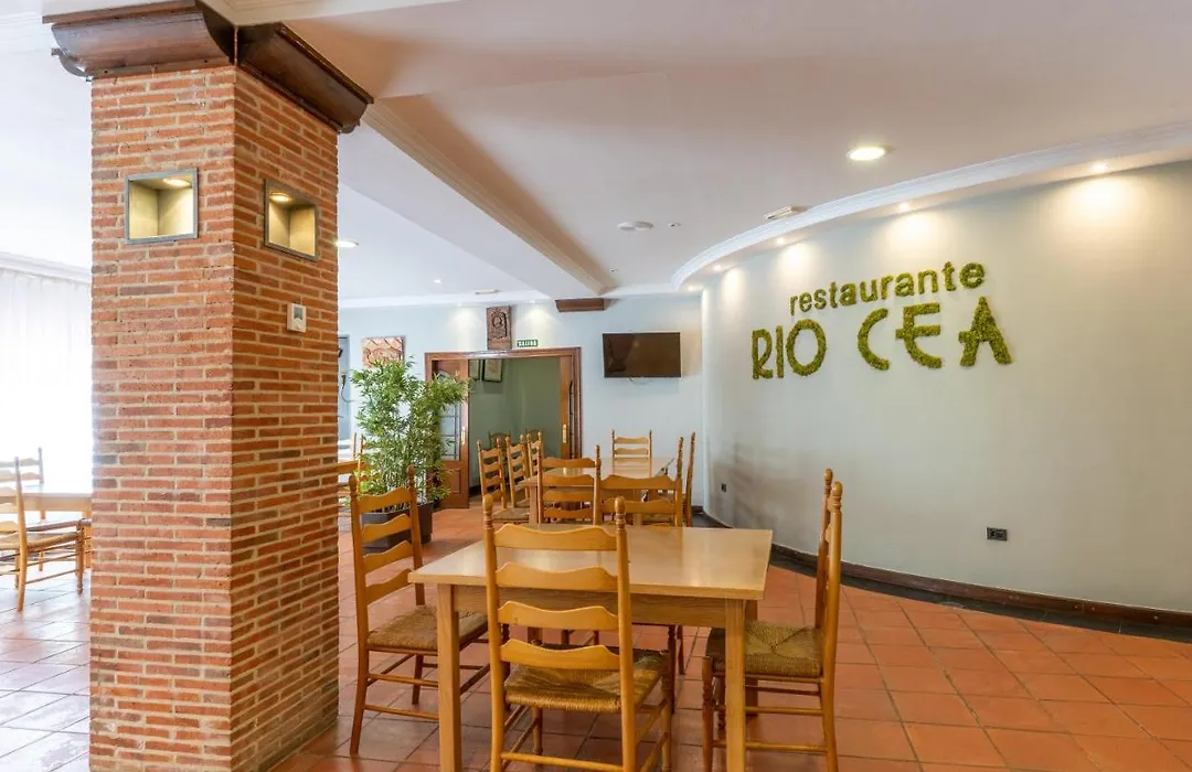 Hotel Río Cea-1
