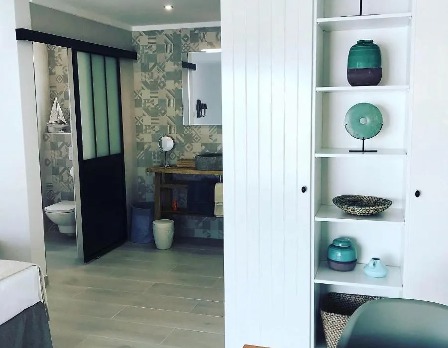 Finca Pura, Clothing Optional Guestrooms-1