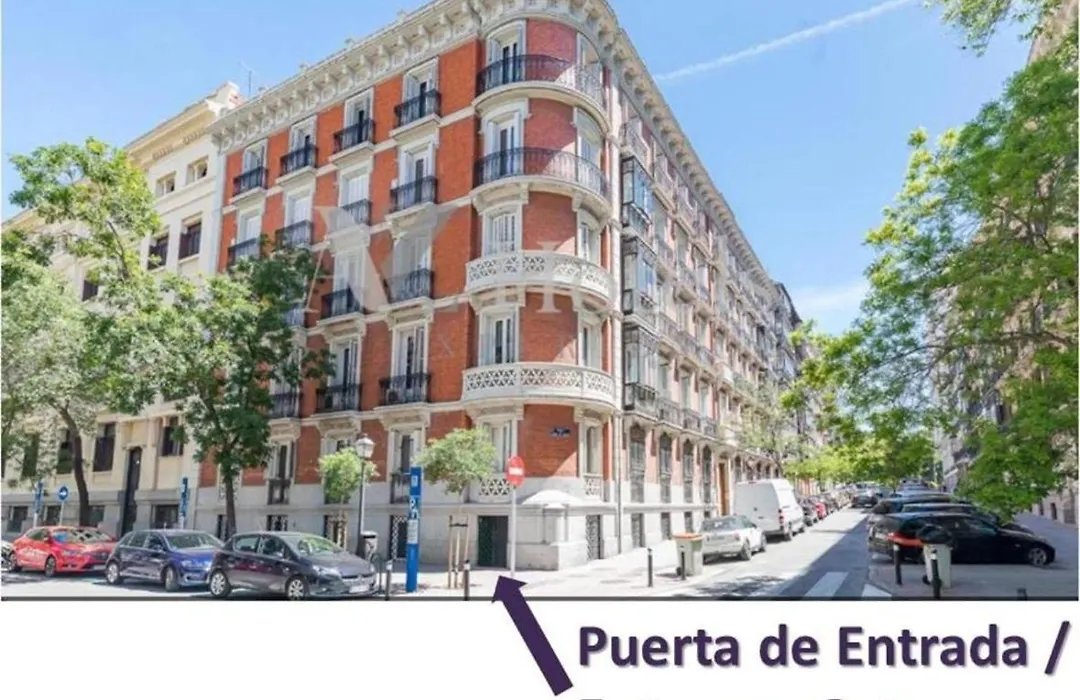 Ayz Juan De Mena - Auto Check-In Property-1