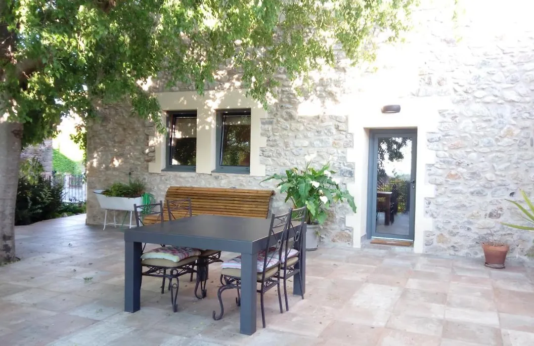 La Casa Dels Lledoners-1