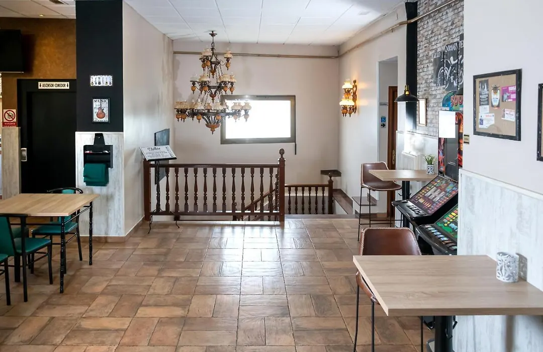 Hostal El Trillero-1