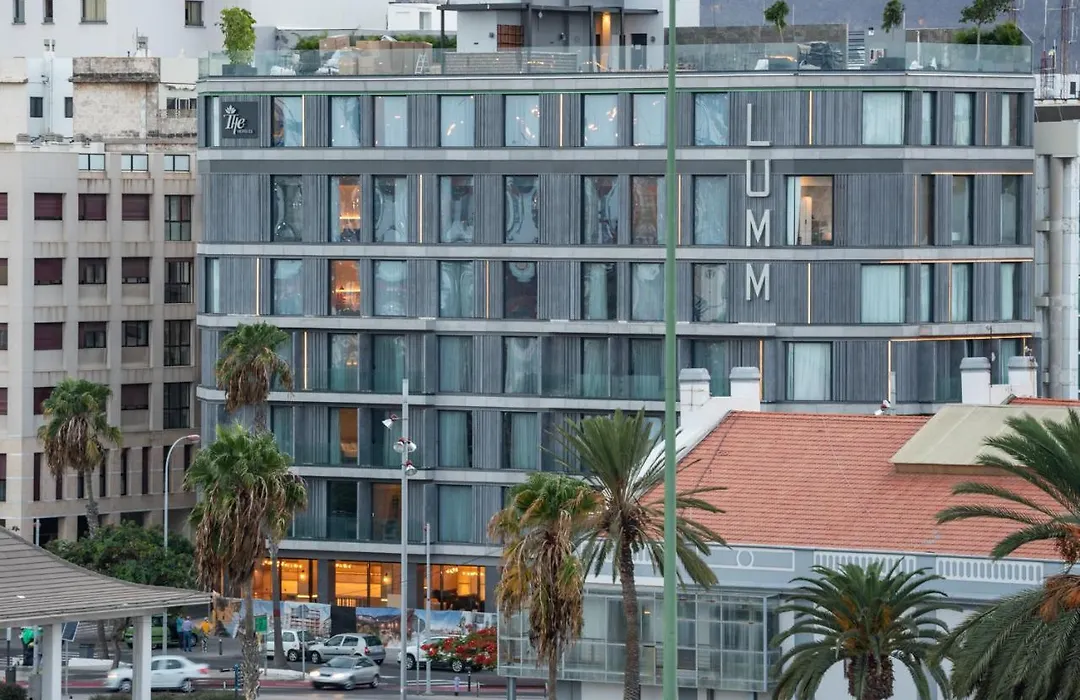Hotel Livvo Lumm-1