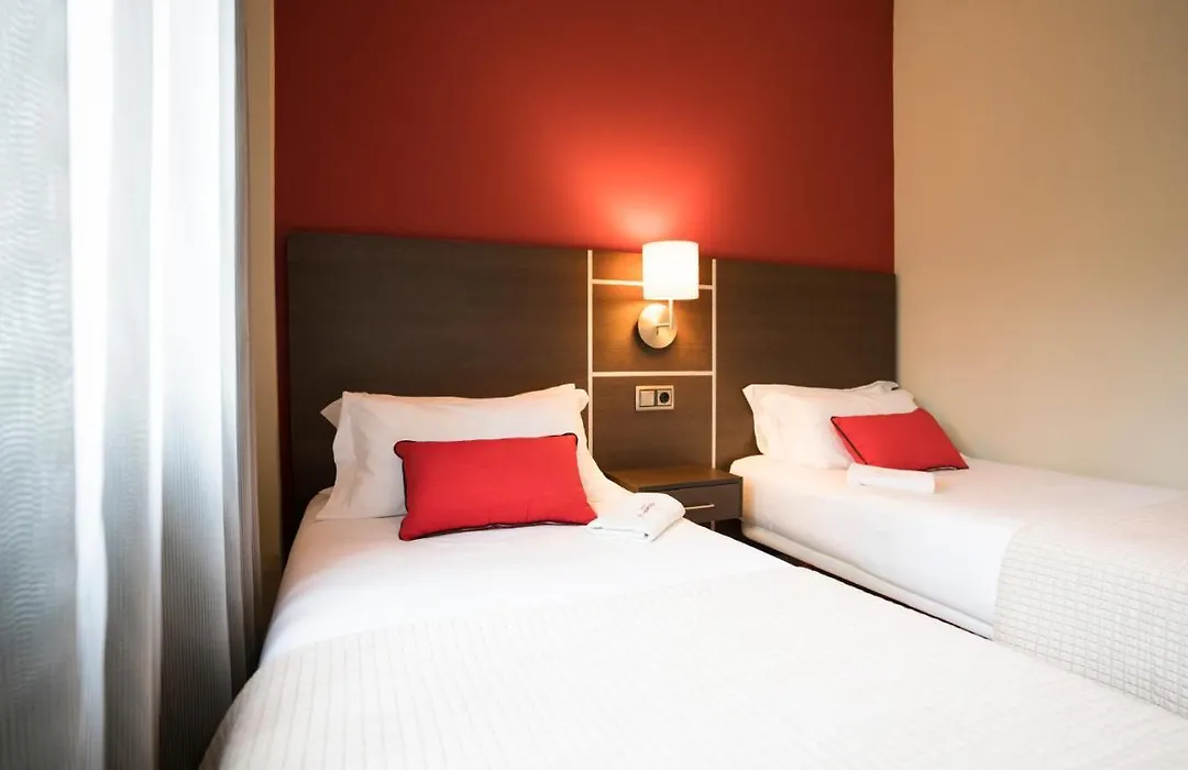 Hotel Piramide 2-1