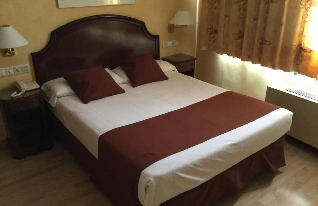 Hotel Cordón-1