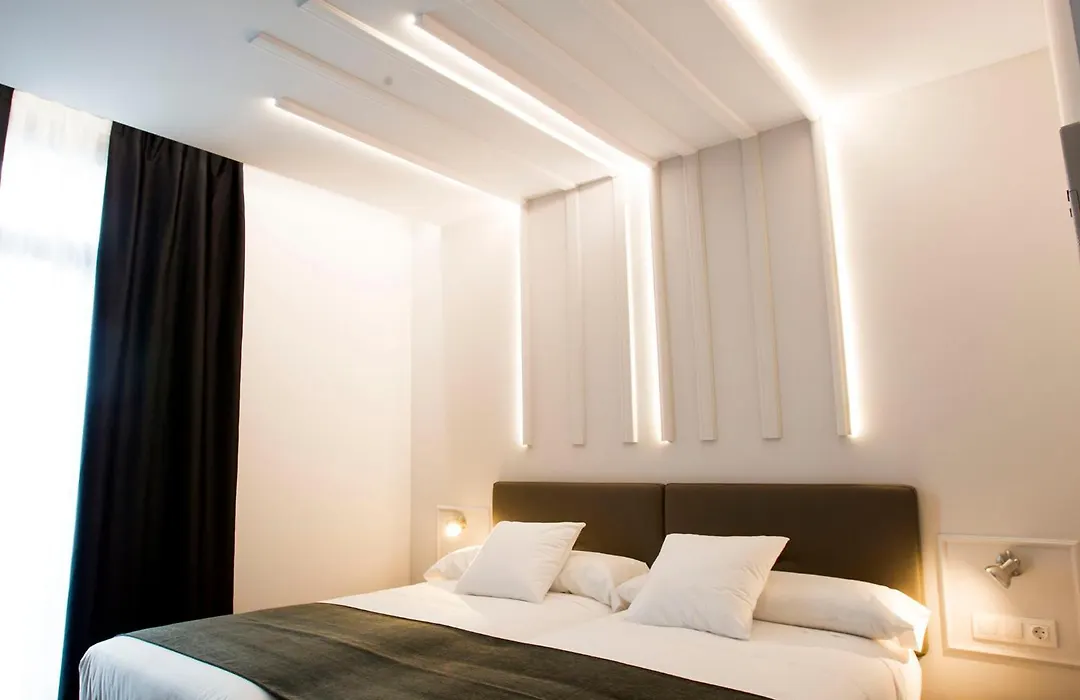 Hotel Lux Santiago-1