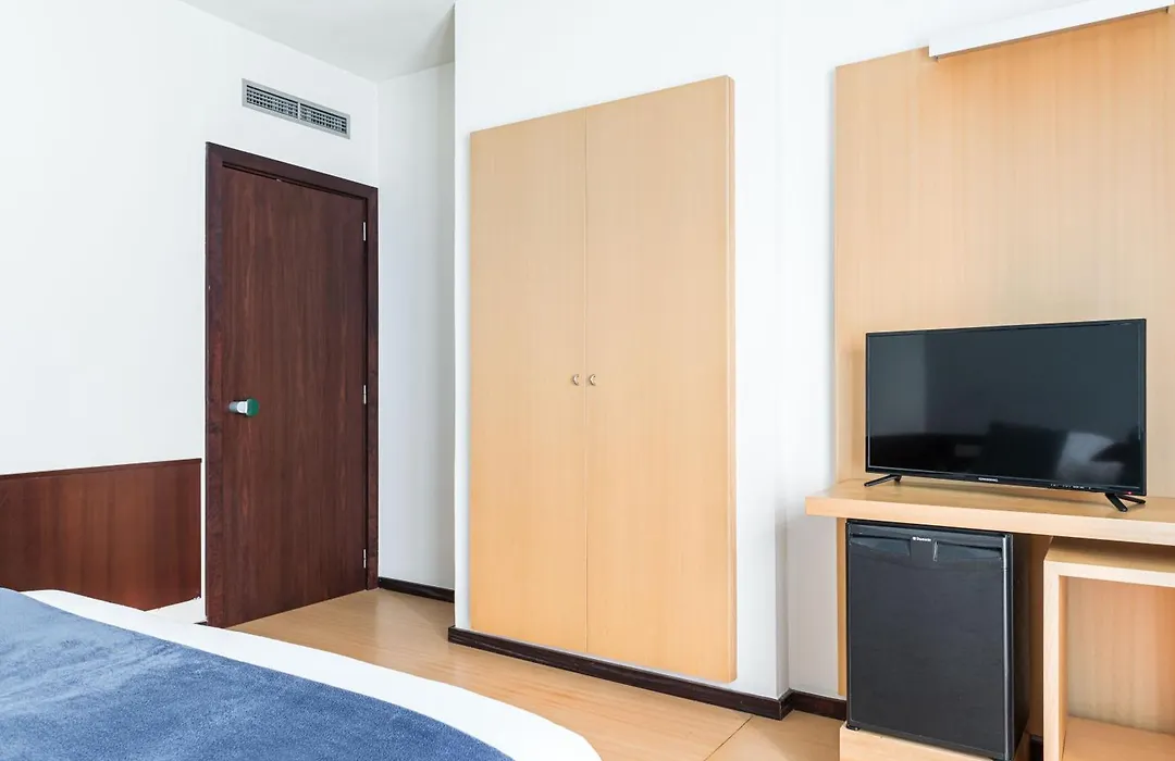 Hotel Emporda-1