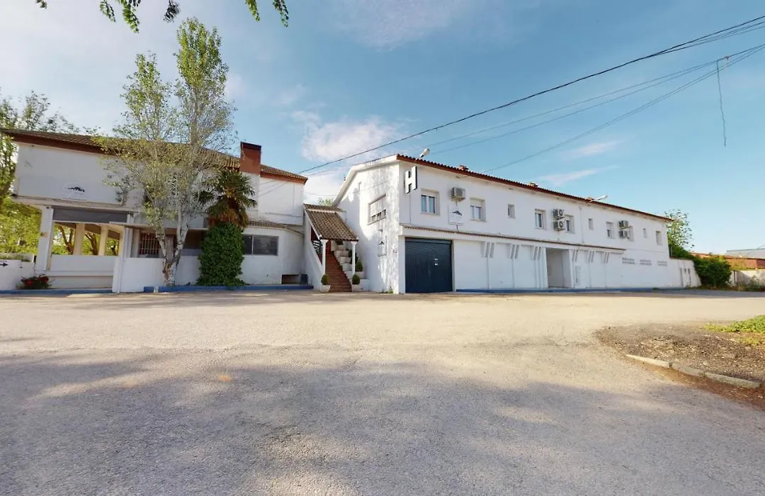Hotel Consuegra-1