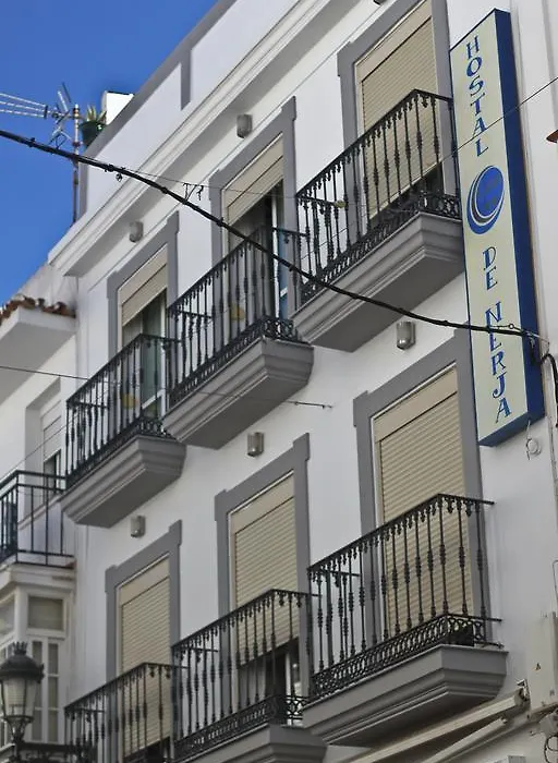 Hostal Luna de Nerja-1