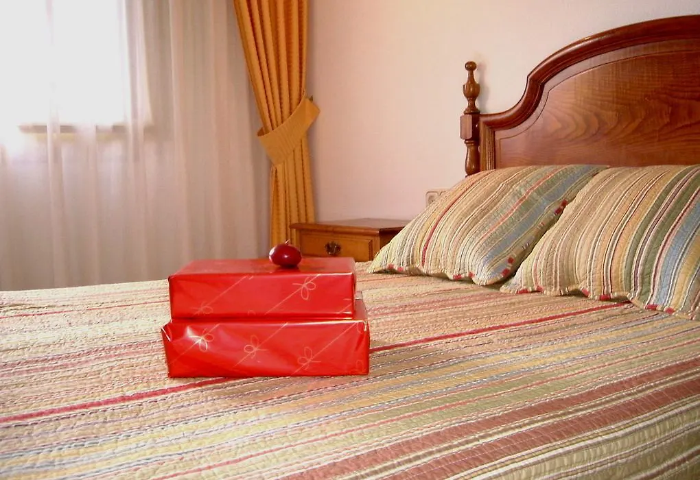 Hotel Serantes-1