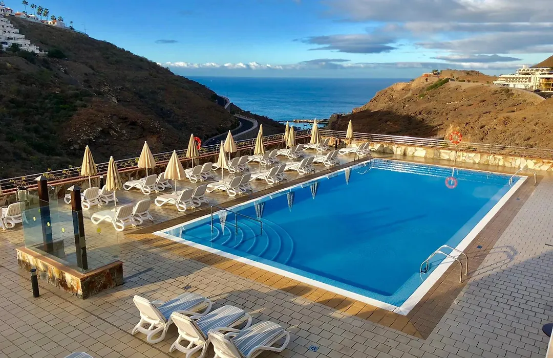 Holiday Club Sol Amadores-1