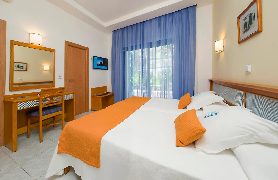 Hotel Osiris Ibiza-1