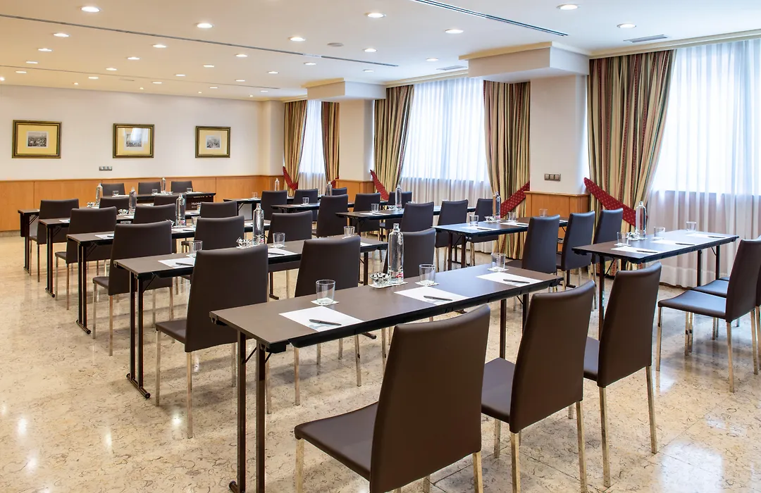 Hotel Praga-1