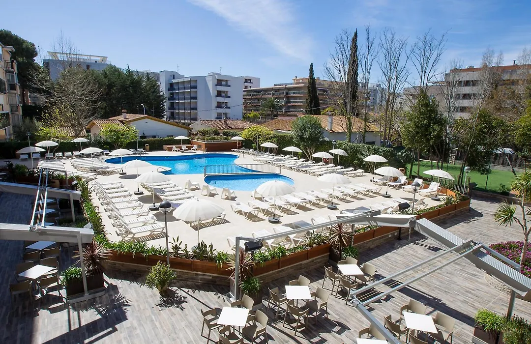 Aparthotel Cye Holiday Centre-1