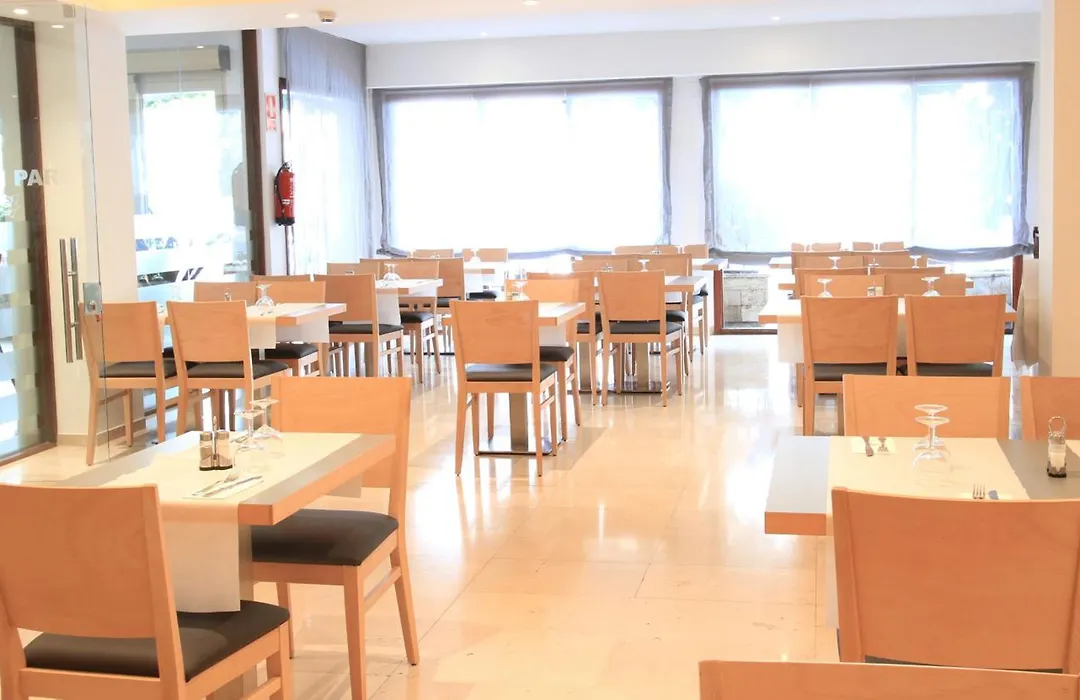 Hotel Garbi Park & Aquasplash-1